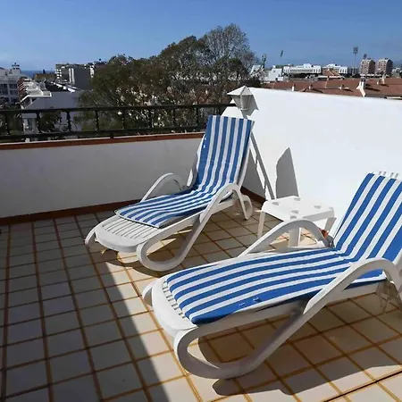With Heated Swimming Pool Ocean View Apartment