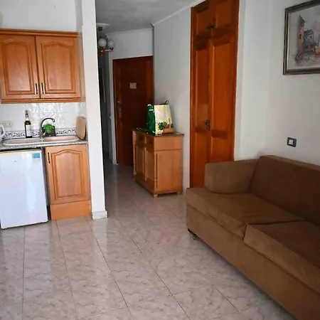 With Heated Swimming Pool Ocean View Апартаменты *